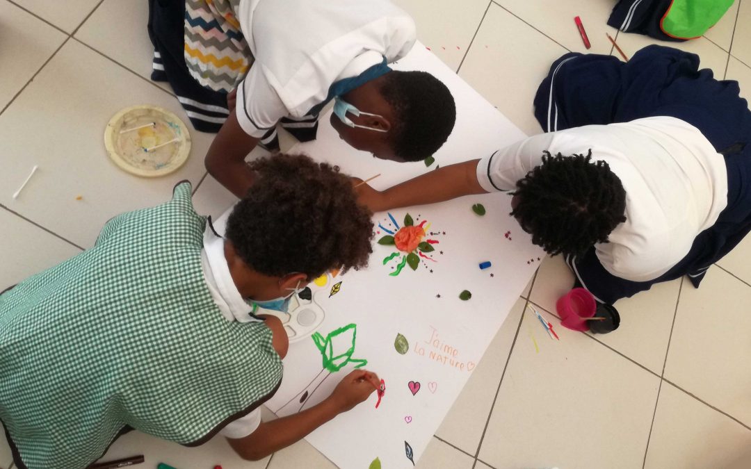 Atelier de peinture d’inspiration libre avec les CE et les CM